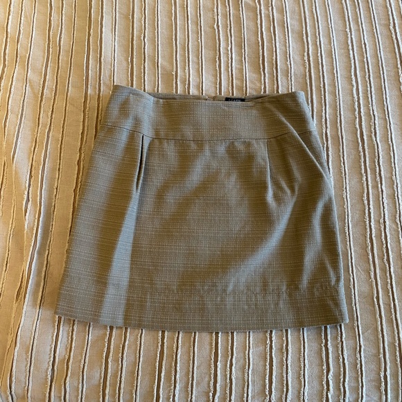 J.Crew Women’s Skirt - Picture 2 of 4